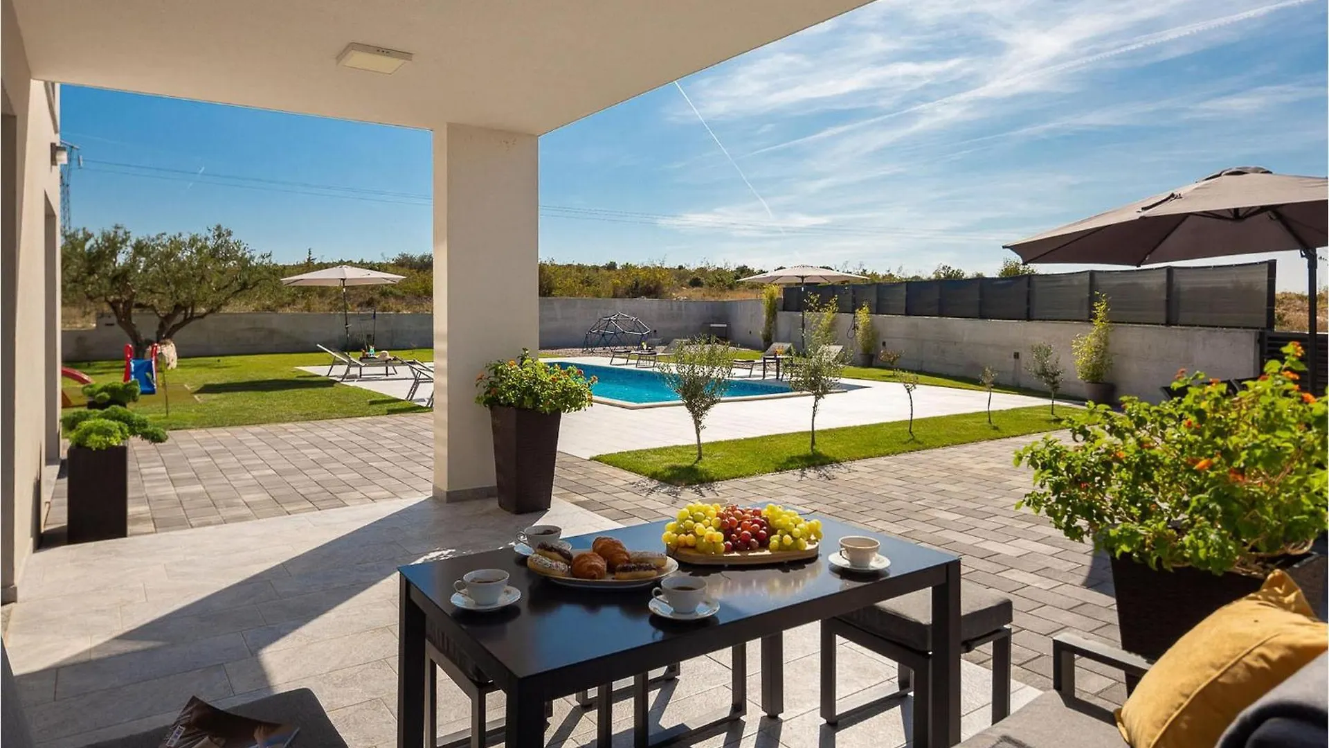 Holiday home Villa Lacus Vrana